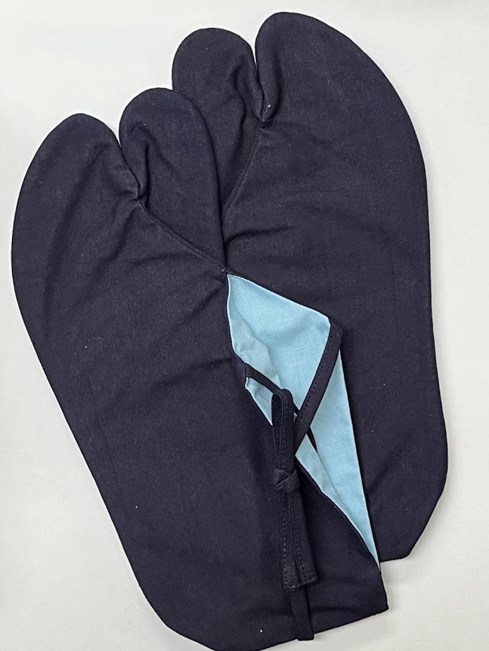 Kineya Himo-Tabi, Tabi with string tye fastener (image for) Kineya Himo-Tabi, Tabi with string tye fastener